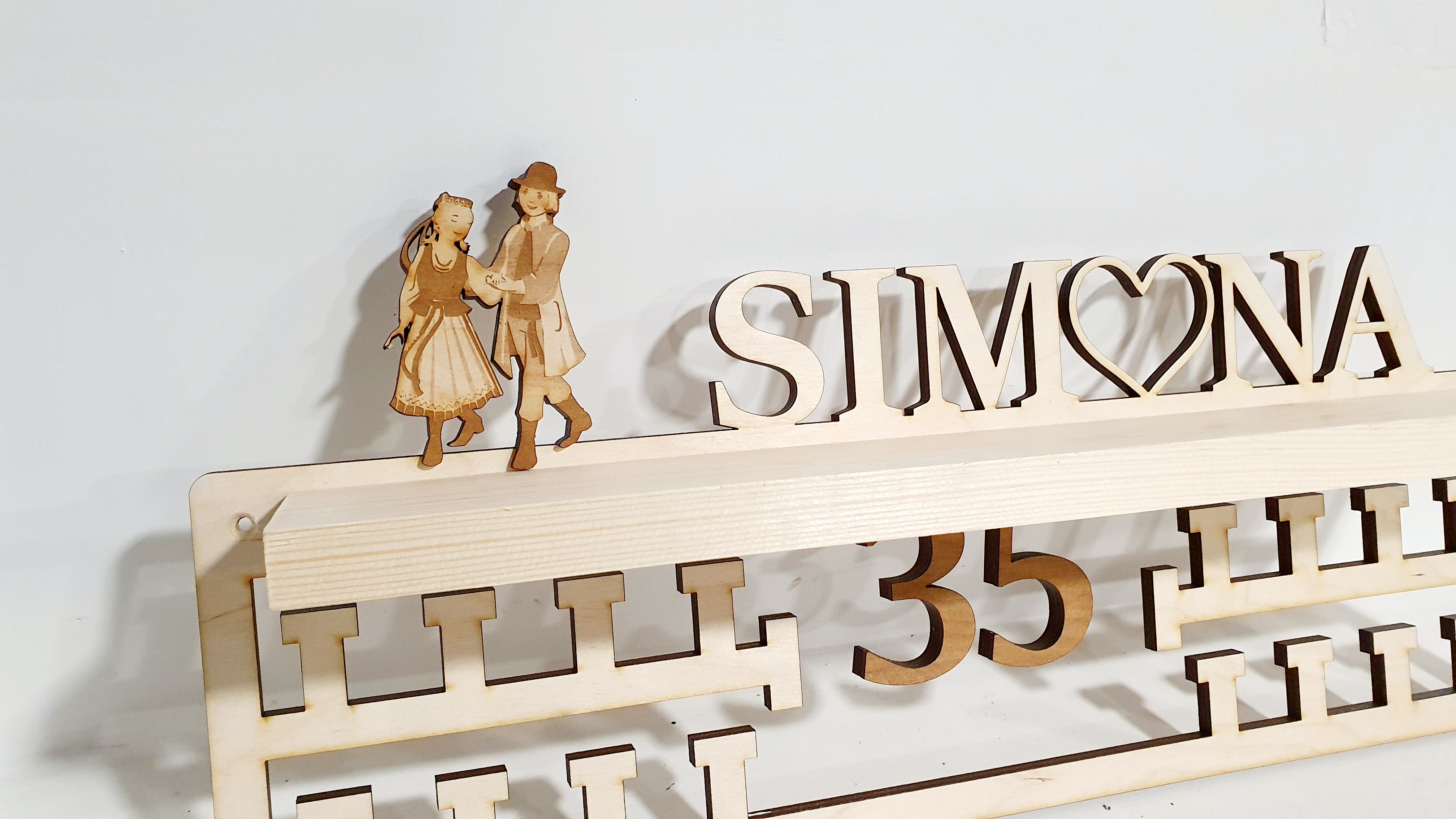 Individualus medalių ir apdovanojimų stendas