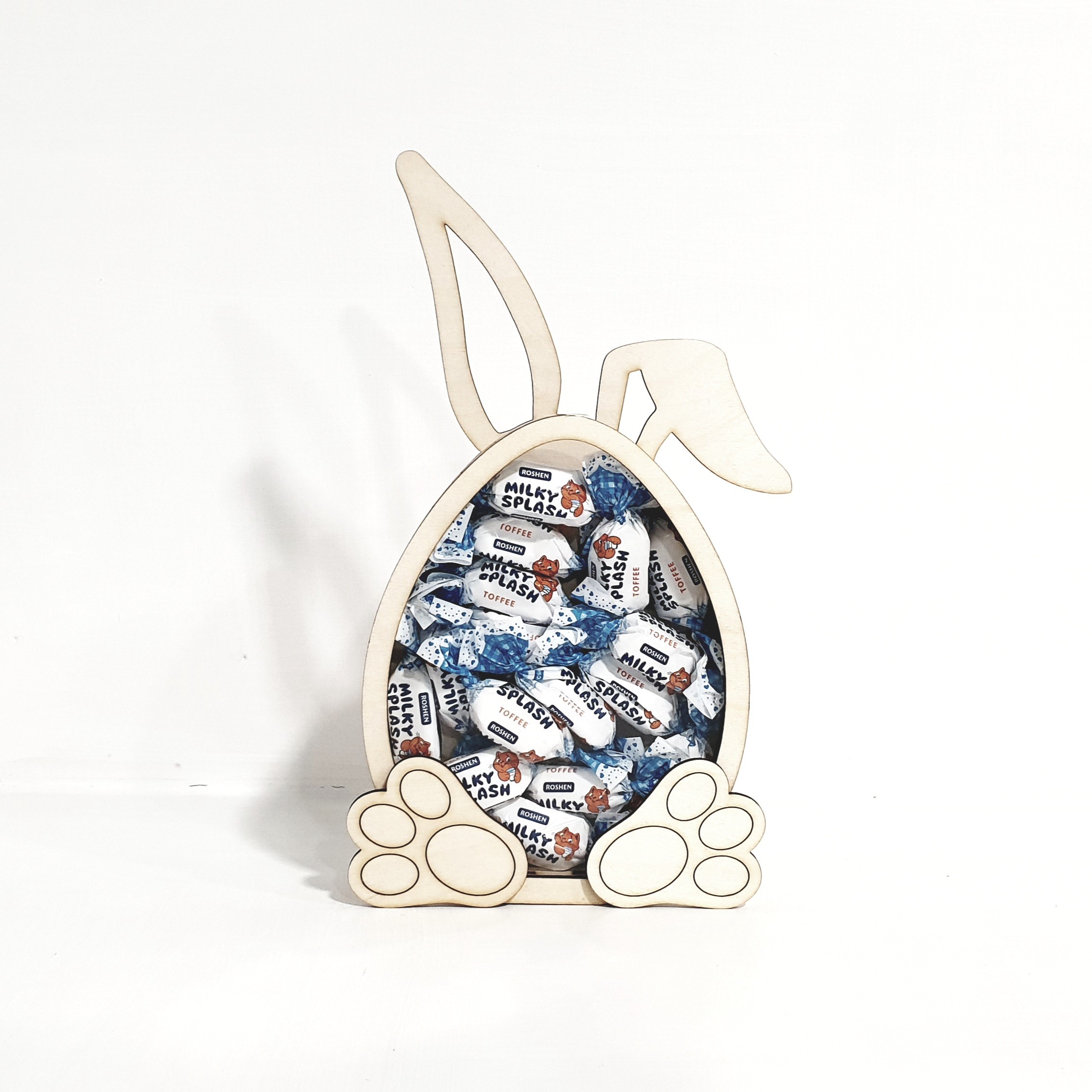 Zuikučio krepšelis velykiniams saldainiams, taupyklė